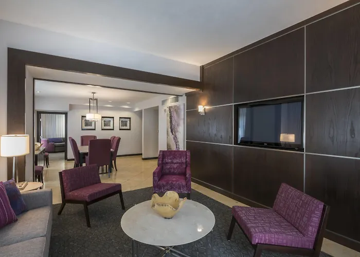 Courtyard By Marriott Tulsa Downtown Hotel