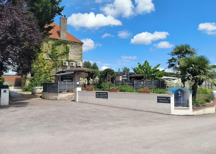Logis Hotel -Spa-Restaurant Le Saint Antoine Lamarche-Sur-Saone