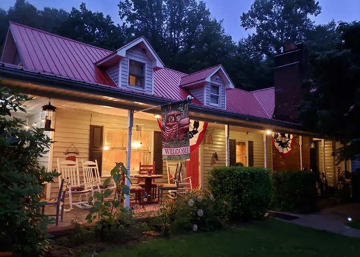Blue Ridge Manor Bed And Breakfast Fancy Gap