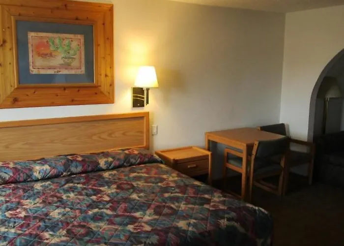North Country Inn & Suites Mandan