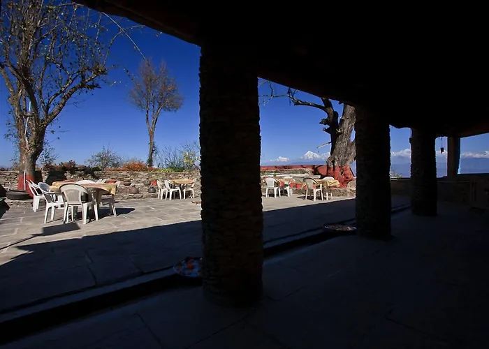 Chevron Eco Lodge Kausani