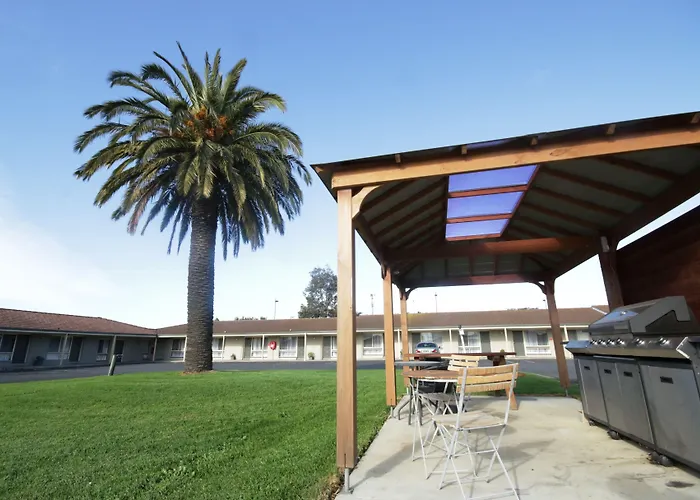 Golden Palms Motel Geelong