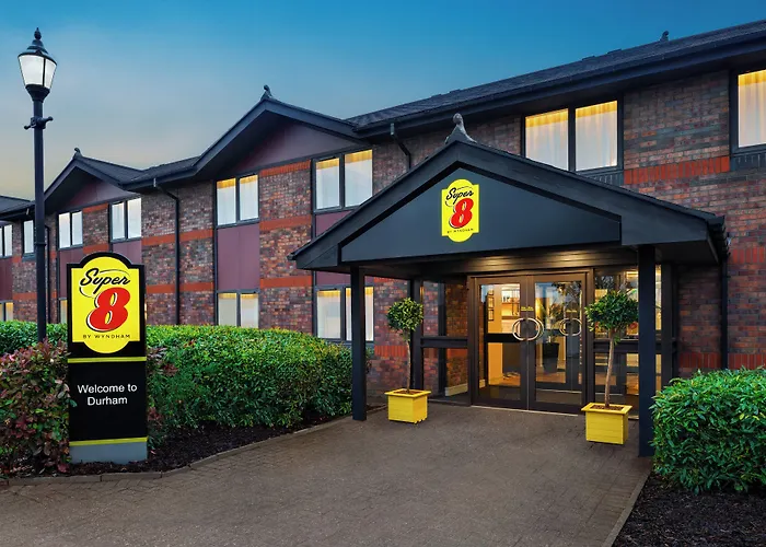 Super 8 By Wyndham Durham Hotel