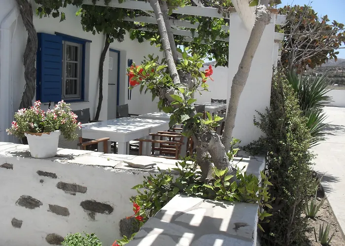 Porto Naoussa (Adults Only) Hotel
