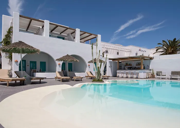 Nissia Beach Apartments & Suites Kamári
