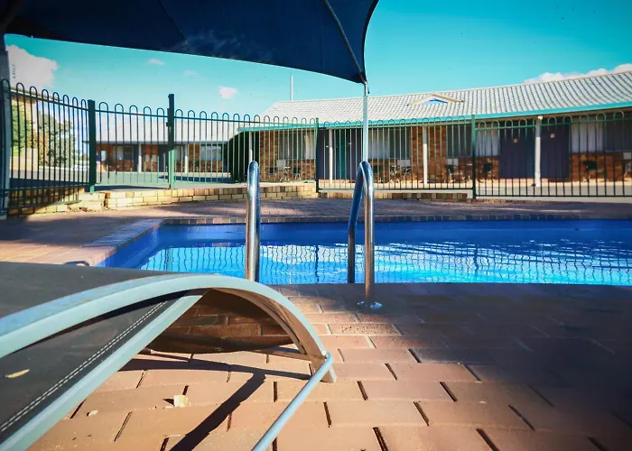 Almond Inn Tamworth