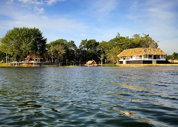 Hotel Maya Internacional Flores