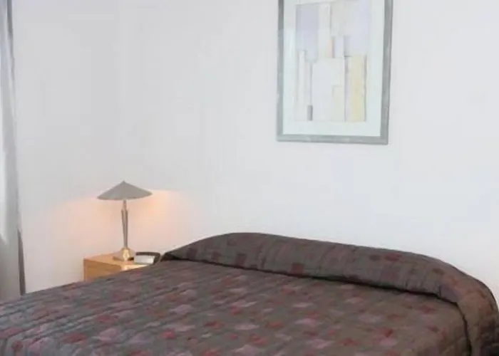 Beachside Apartments Bonbeach Melburne