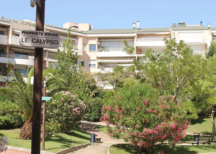 Residence Services Calypso Calanques Plage Marseille