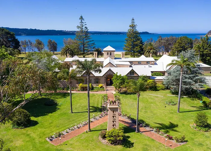 Seahorse Inn Hotel & Villas Eden