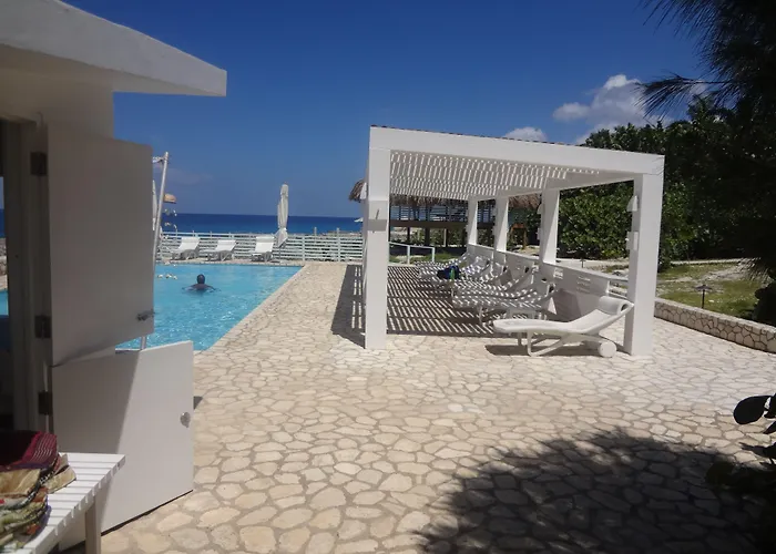 Idle Awhile Cliffs Hotel Negril