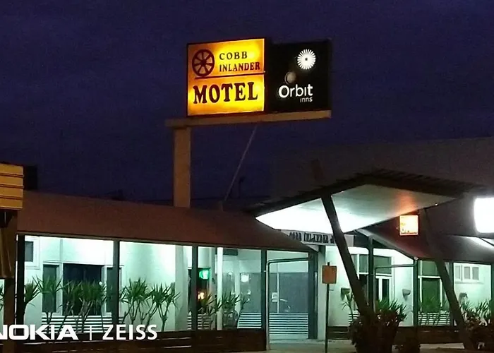 Cobb Inlander Motel Hay