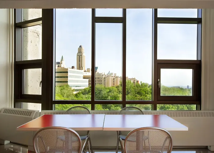 ZUM MTL Auberge d'été - Université de Montréal