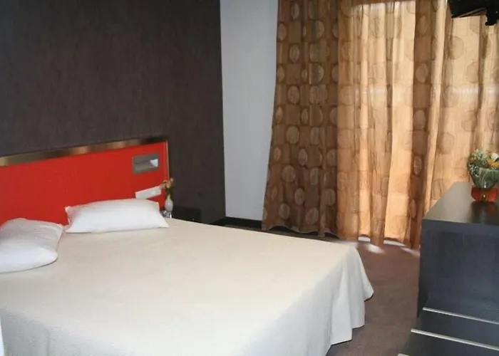 Hotel Des Roses Atina
