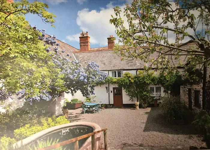 Steps Farmhouse B&B Minehead