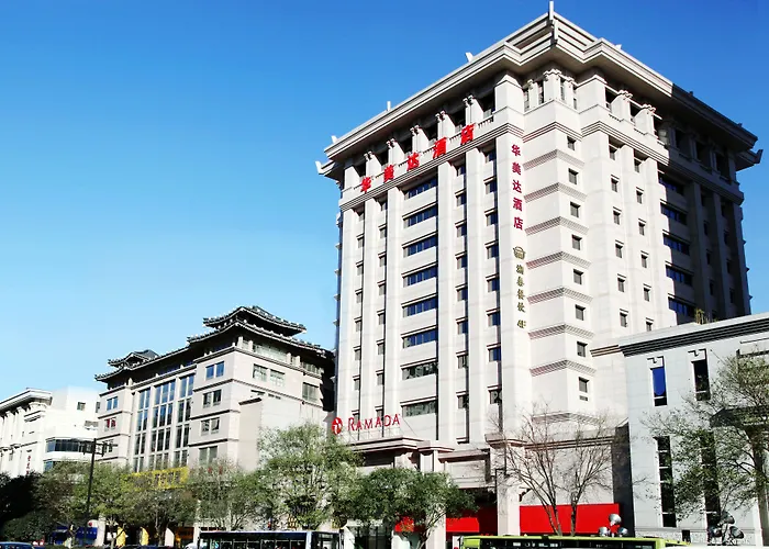 Ramada By Wyndham Xian Bell Tower Hotel