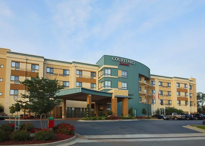 Courtyard Warner Robins Hotel