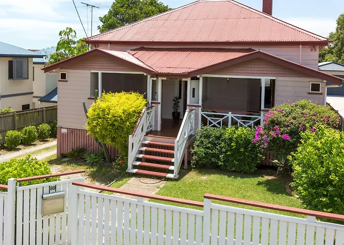 99 Kirkland Bed & Breakfast Brisbane