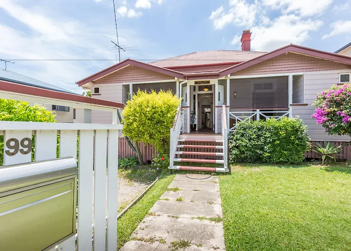 99 Kirkland Bed & Breakfast Brisbane