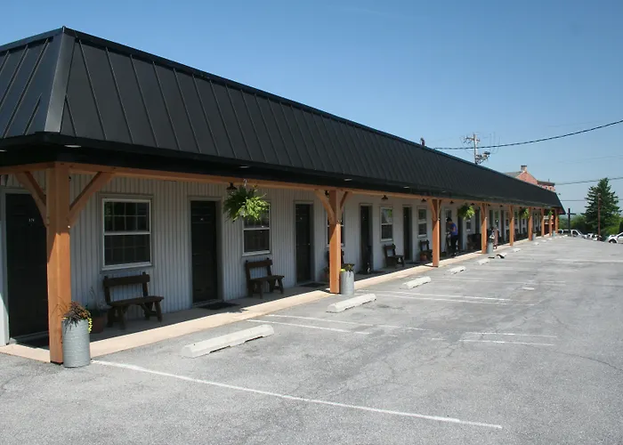 The Carriage House At Strasburg Hotel