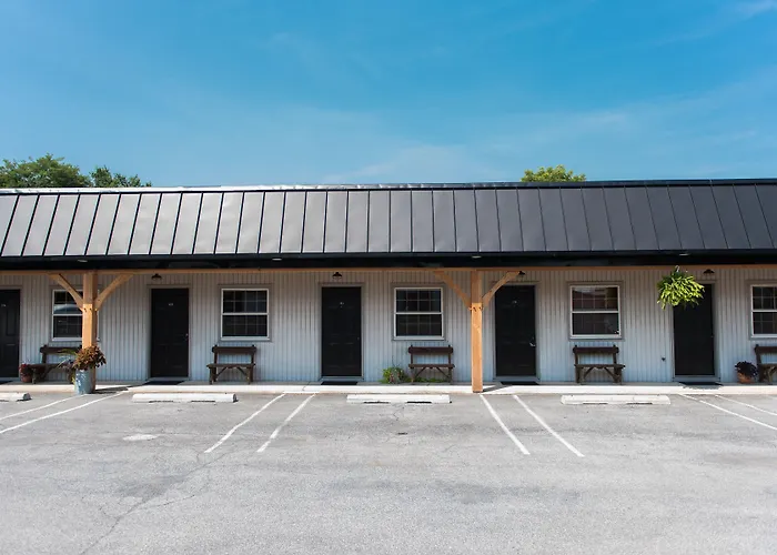 The Carriage House At Strasburg Hotel