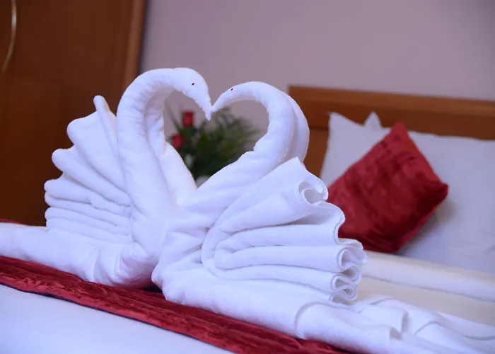 Al Madina Suites Doha