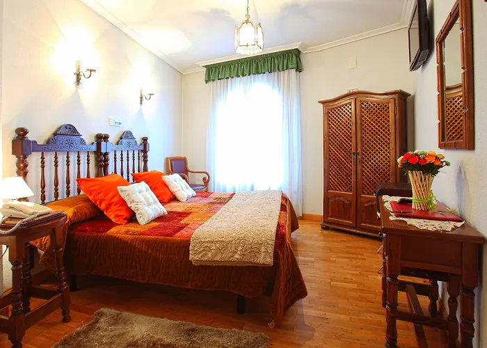 Hotel Merindad De Olite
