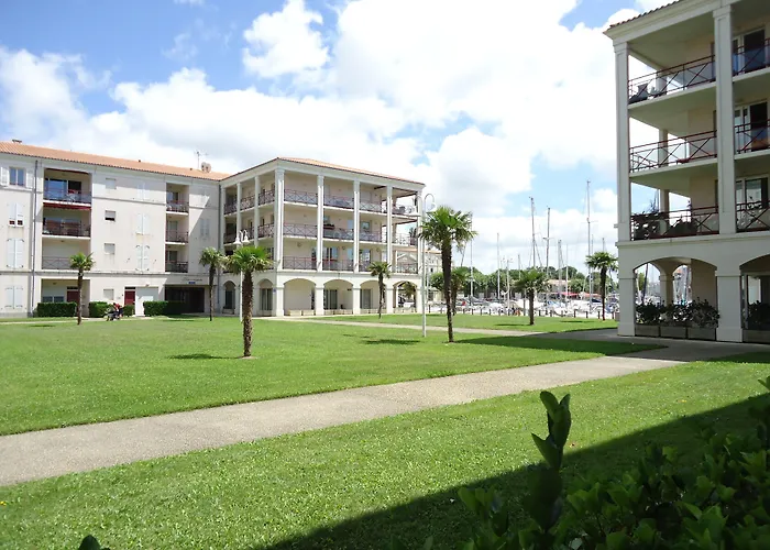 Residences de Bougainville Rochefort