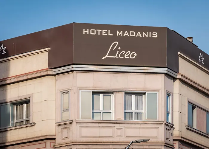 Hotel Madanis Liceo L'Hospitalet de Llobregat
