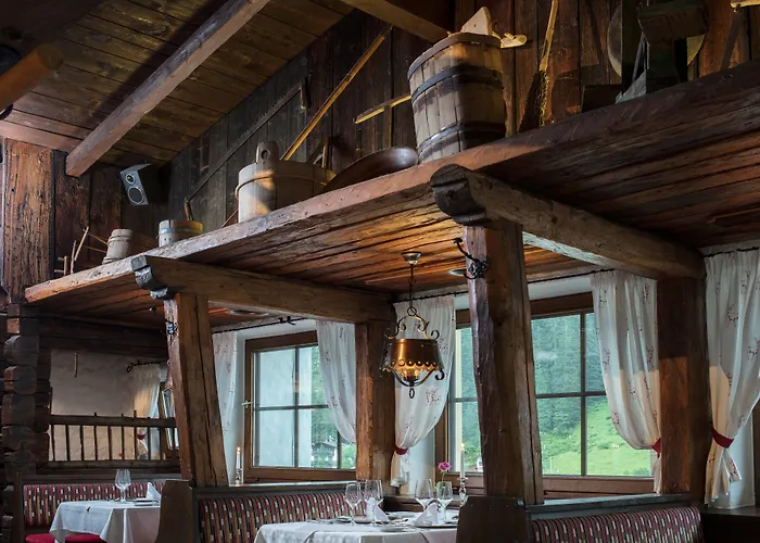 Hotel Hoehlenstein Tux