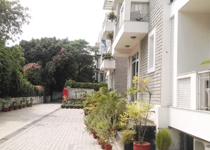 Mantra Amaltas Hotel New Delhi