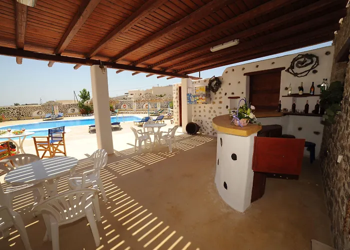 Mandilaria Studios Perivolos 