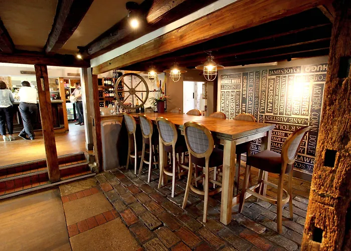 The Crown At Playhatch Reading