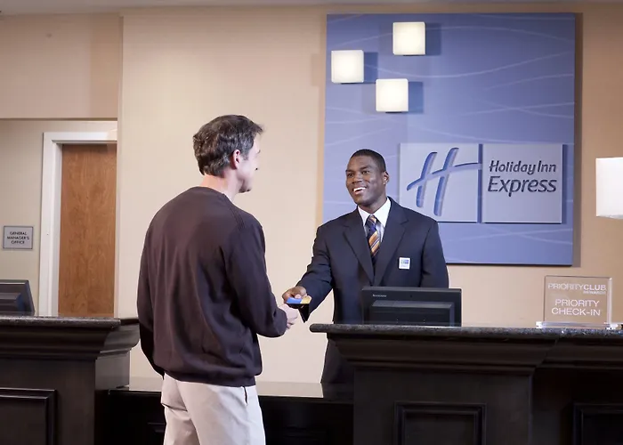 Holiday Inn Express Newton By Ihg