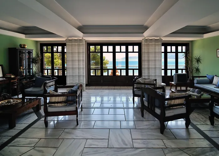 Golden View Hotel Poros Town