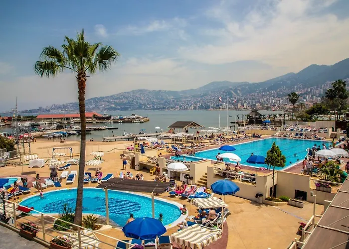Bel Azur Hotel - Resort Jounieh