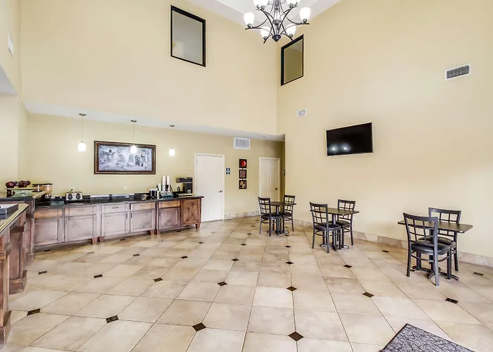Americas Best Value Inn & Suites Tomball