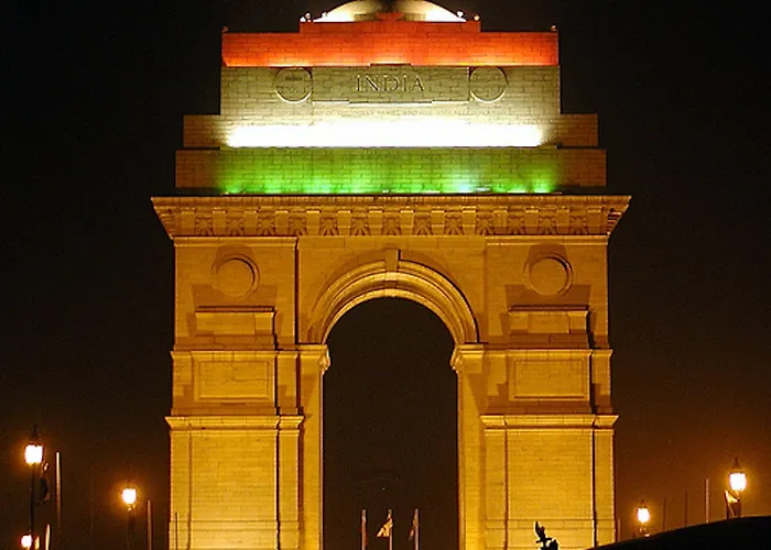 Hotel La Vista Delhi