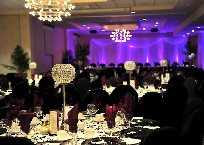 C Hotel By Carmen'S, BW Premier Collection Hamilton