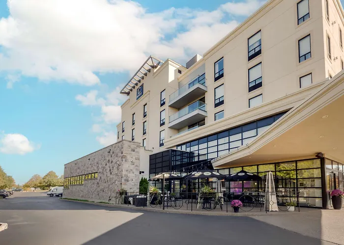 C Hotel By Carmen'S, BW Premier Collection Hamilton