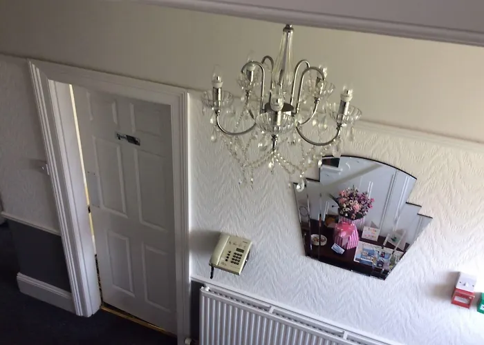 Alma Lodge Guest House Plymouth