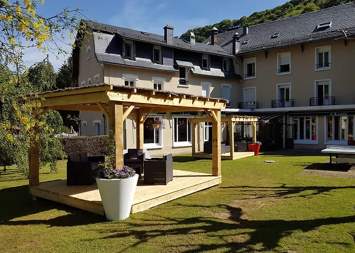 Le Castelet Sancy - Jardin & Spa Le Mont-Dore