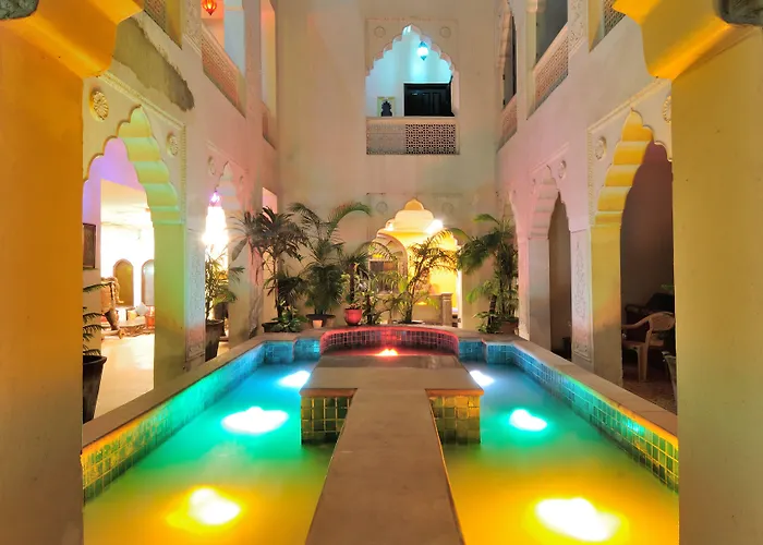 Staybook-Jyoti Mahal A Heritage Hotel New Delhi
