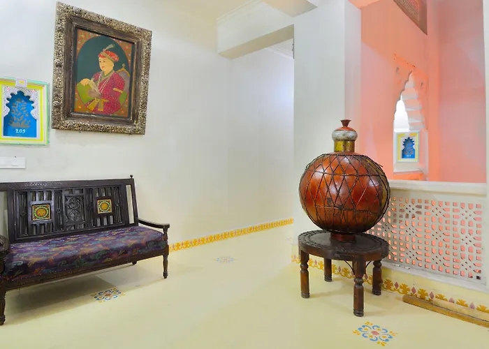 Staybook-Jyoti Mahal A Heritage Hotel New Delhi