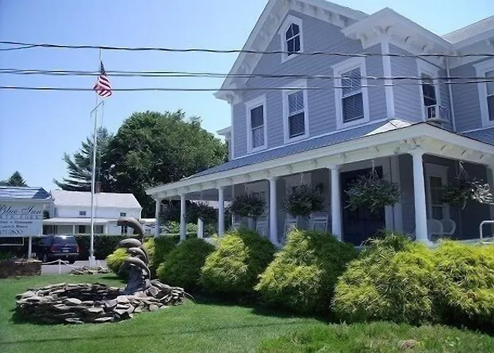 The Blue Inn At North Fork East Marion