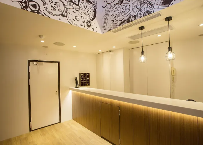 Just Live Inn-Taipei Station