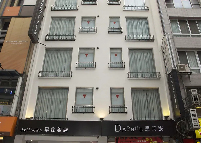 Just Live Inn-Taipei Station