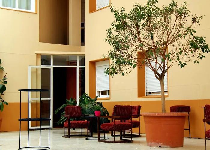 AHC Hoteles Caces