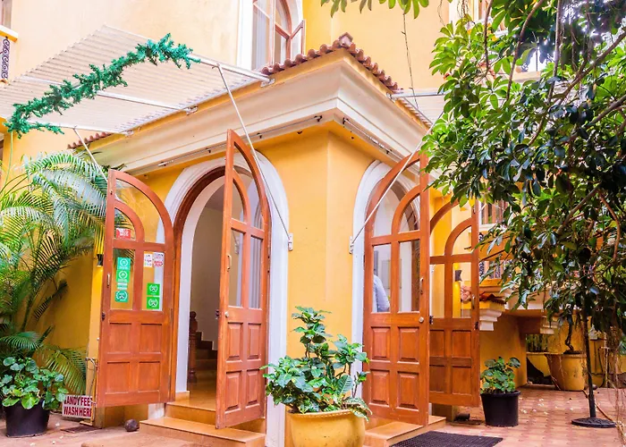 Bougainvillea Guest House Candolim
