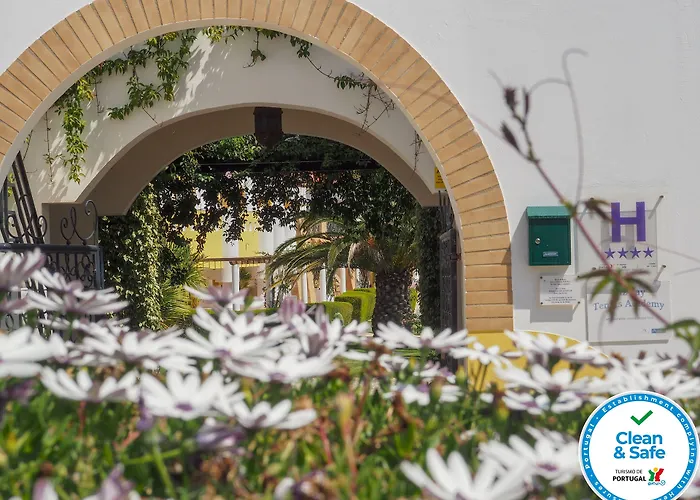Hotel Club House Cvl Luz